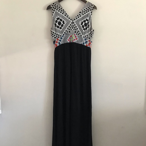 Like Mynded | Emmett Maxi Dress in Cosmic Plunging | Medium - Picture 4 of 11